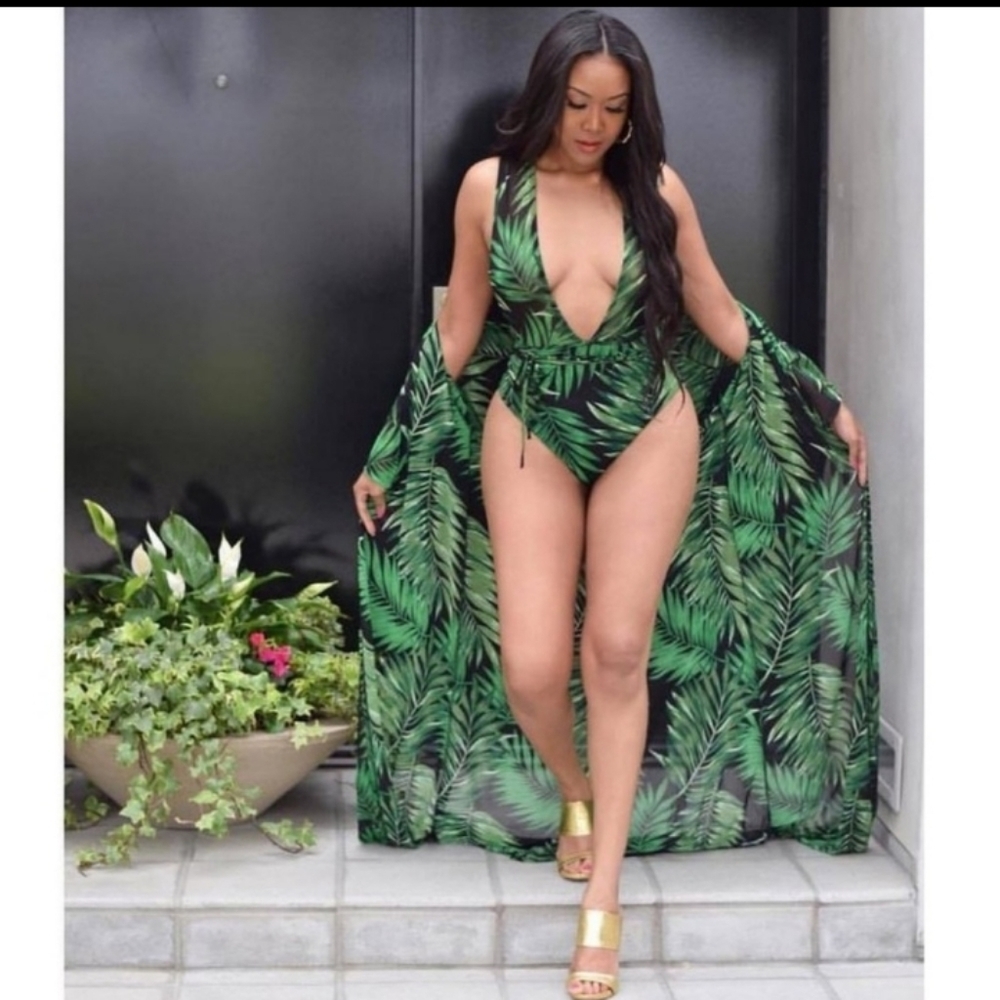 Attractive Bamboo Print One Piece+Matching Coverup - Picture 6 of 7